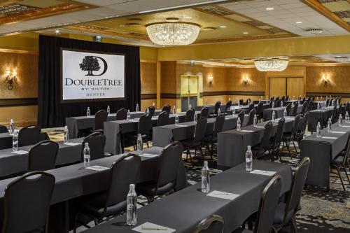 DoubleTree by Hilton Denver - image 4