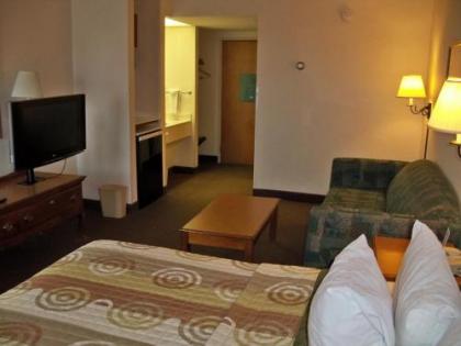 Days Inn & Suites by Wyndham Denver International Airport - image 4