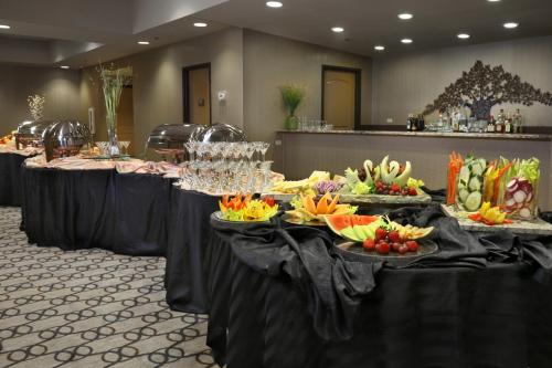 DoubleTree by Hilton Hotel Denver - Thornton - image 5