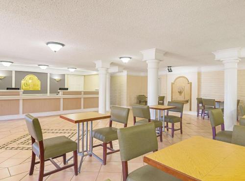 La Quinta Inn by Wyndham Denver Northglenn - main image