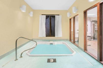 Ramada by Wyndham Denver International Airport - image 3