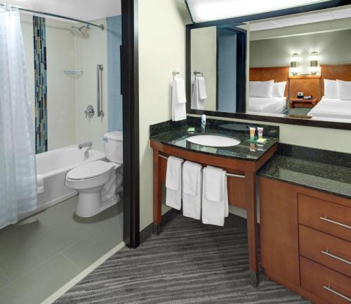 Hyatt Place Denver Airport - image 4