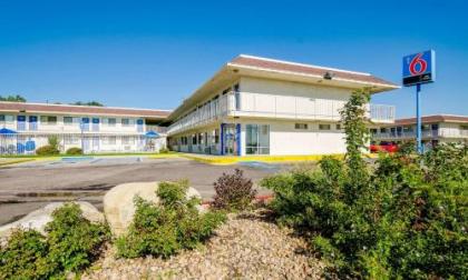 motel 6 thornton CO   Denver Denver