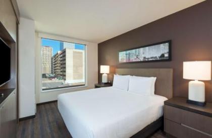 Hyatt House Denver/Downtown - image 2