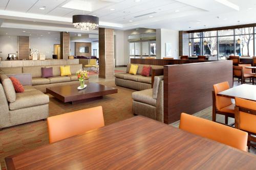 Hyatt House Denver Lakewood Belmar - image 3