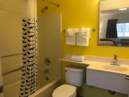 InTown Suites Extended Stay Denver Havana Street - image 2