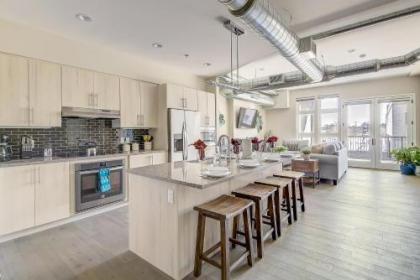 modern Rustic Oasis in RiNo District Sleeps 6 Colorado