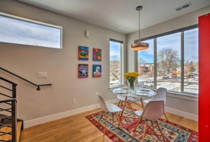 Fully Loaded Denver Townhome 1 Block to Mile High - image 1