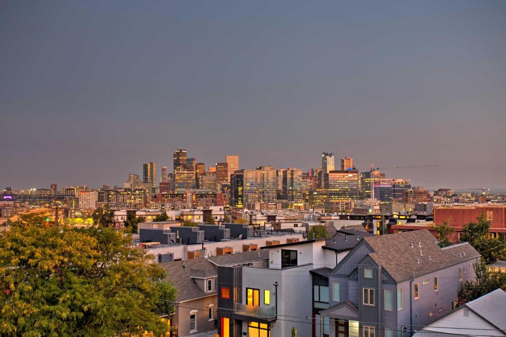 Modern Living in Mile High City with Pano Views - image 3