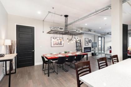 Modern RiNo Condo - Amazing Location - WFH Ready - image 9