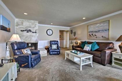 Beachfront Condo with Patio and Views - Walk to Shore! - image 2