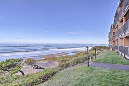 Lincoln City Beach Condo with Clubhouse and Pool Access Depoe Bay Oregon