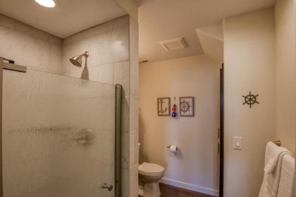 Oceanview Townhome - Pet Friendly - Sleeps 6 - King - image 12