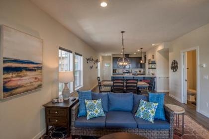 Oceanview Townhome - Pet Friendly - Sleeps 6 - King - image 14