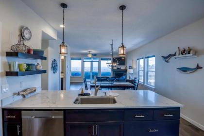 Oceanview Townhome - Pet Friendly - Sleeps 6 - King - image 9