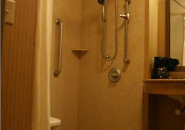 Hampton Inn Derby - image 5