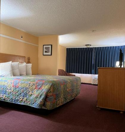 Marina Inn Des Moines / SeaTac - image 8