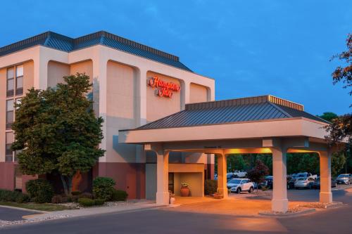 Hampton Inn Des Moines-Airport - main image