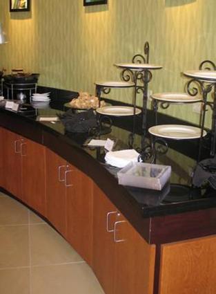 Fairfield Inn & Suites Des Moines Airport - image 3