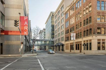 Frontdesk R&T Lofts Downtown Des Moines - image 12