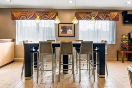 Best Western Des Plaines Inn - image 12