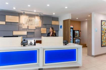 Holiday Inn Express & Suites - Chicago O'Hare Airport an IHG Hotel - image 12