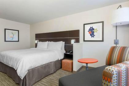 Holiday Inn Express & Suites - Chicago O'Hare Airport an IHG Hotel - image 9