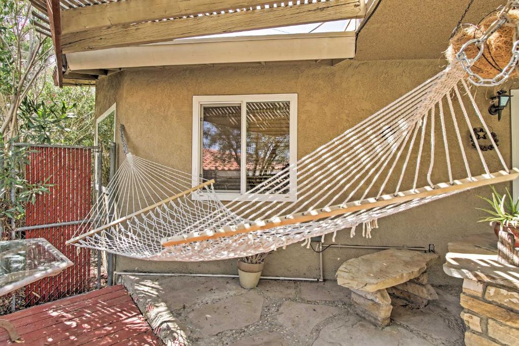 Home Therapeutic Geothermal Mineral Pool Oasis! - image 5