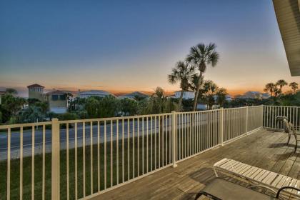 CORAL SHORES by Bliss Beach Rentals - image 4