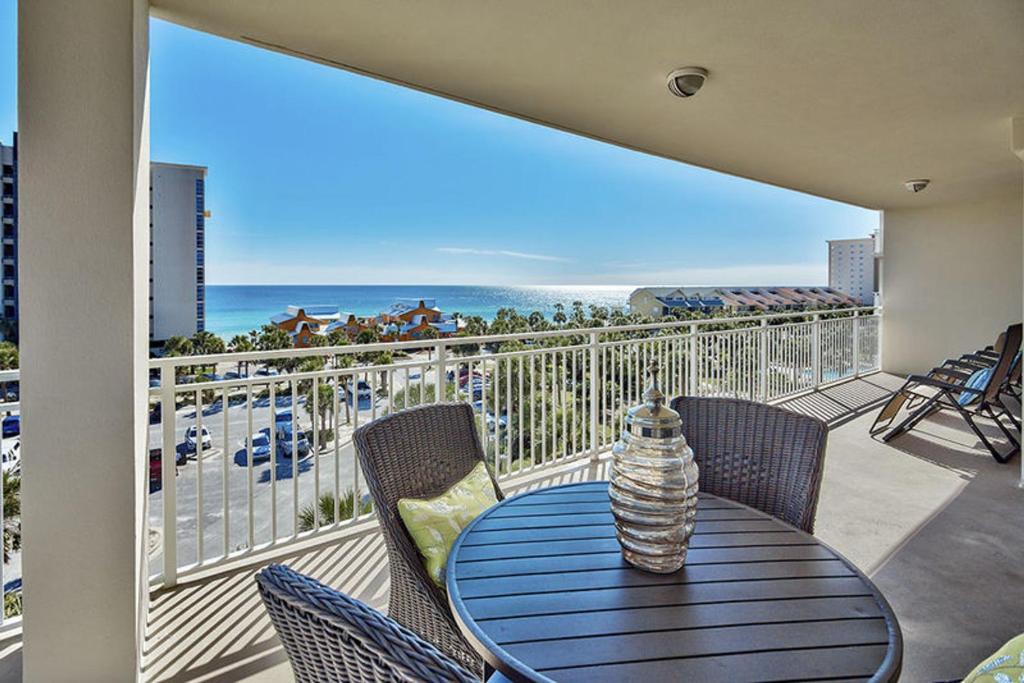 STERLING SHORES 501 by Bliss Beach Rentals - image 2