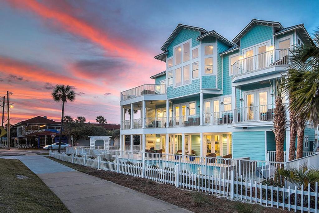 Turquoise by the Gulf by Five Star Properties - main image