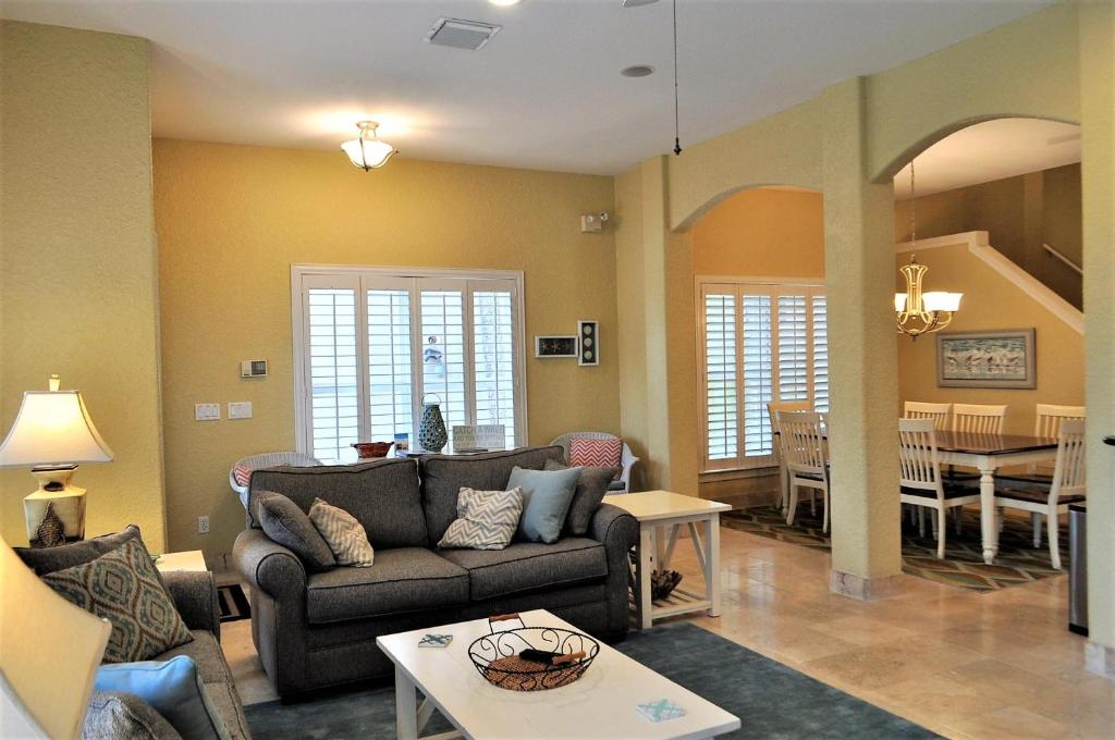 Coastal Pleasure(S) - DBTS- 4792 Ocean Blvd - 4BR 3.5BA (12) - image 2