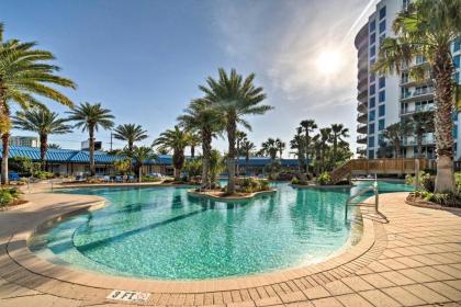 Palms of Destin Poolside Oasis - Walk to Beach! - image 2