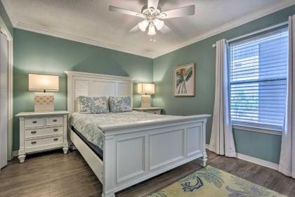 Emerald Coast Condo with Pool - Steps to Beach! - image 14