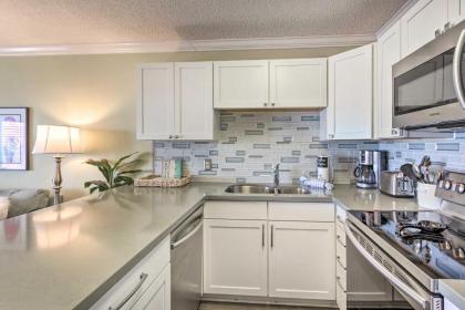 Emerald Coast Condo with Pool - Steps to Beach! - image 4