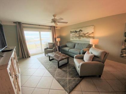 Unit 517 - Washer and Dryer in unit - FREE Beach Service - Amazing Sunset Views - image 4