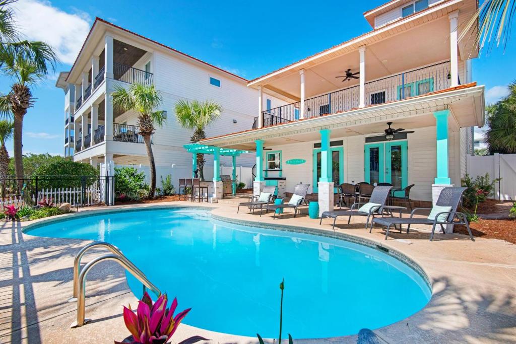 Seahaus Destin by RealJoy Vacations - main image