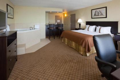 Holiday Inn Detroit Lakes an IHG Hotel - image 11