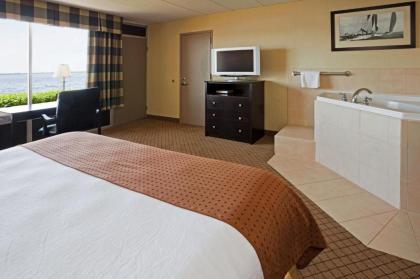 Holiday Inn Detroit Lakes an IHG Hotel - image 15