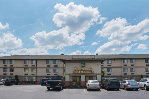 Quality Inn & Suites Detroit Metro Airport - main image