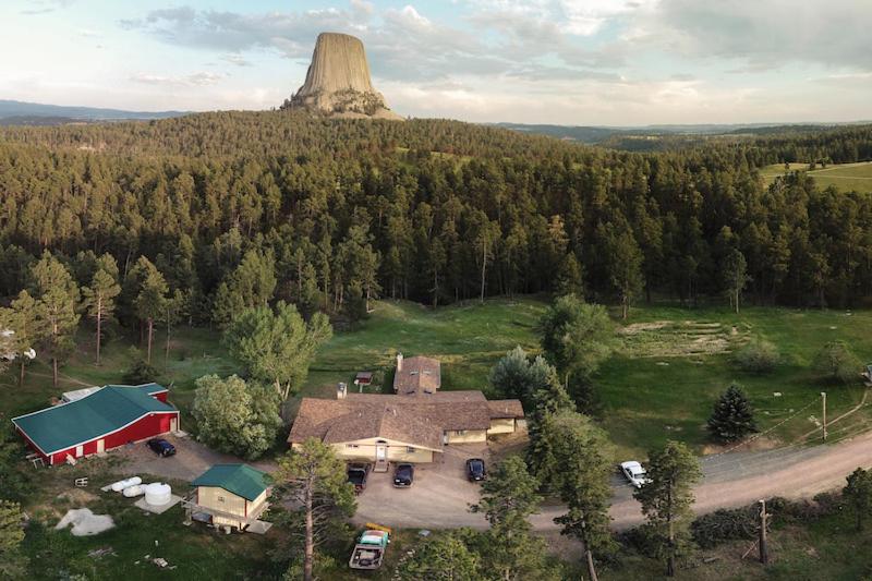 Devils Tower Lodge - image 4