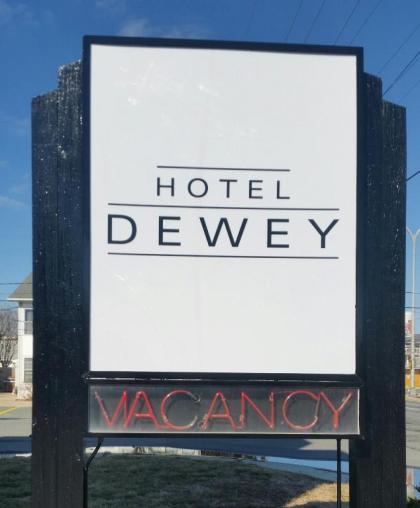 Hotel Dewey - image 2