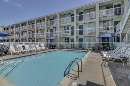 Atlantic Oceanside Dewey Beach Resort - image 3