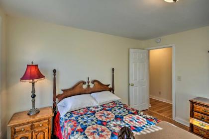 Cozy Apt by ITS 85 Trail half Mi to Lake Wassookeag! - image 10