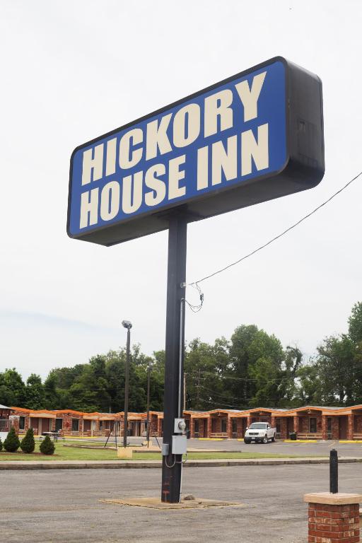 Hickory House Inn - main image