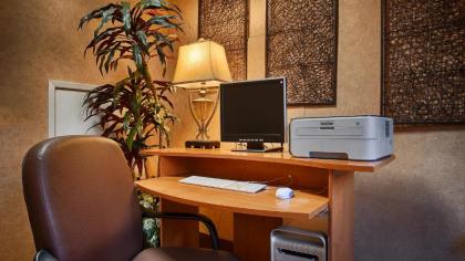 Best Western Diamond Bar Hotel & Suites - image 15