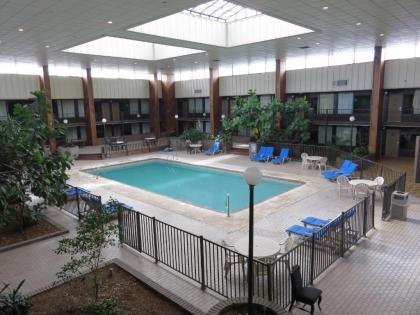 Ramada by Wyndham Diamondhead I 10 Gulfport