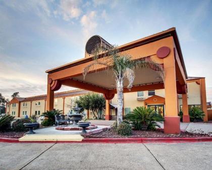 Econolodge Inn  Suites Diamondhead Mississippi