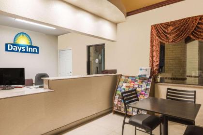 Days Inn by Wyndham Dickinson TX - image 3