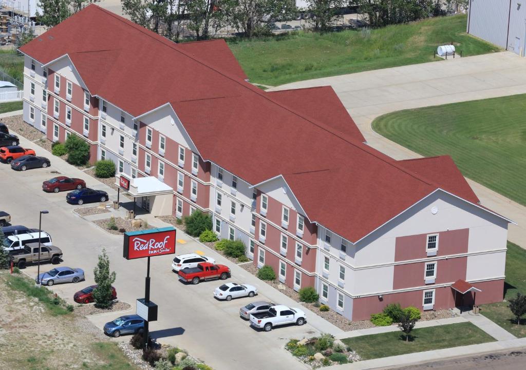 Red Roof Inn & Suites Dickinson - main image